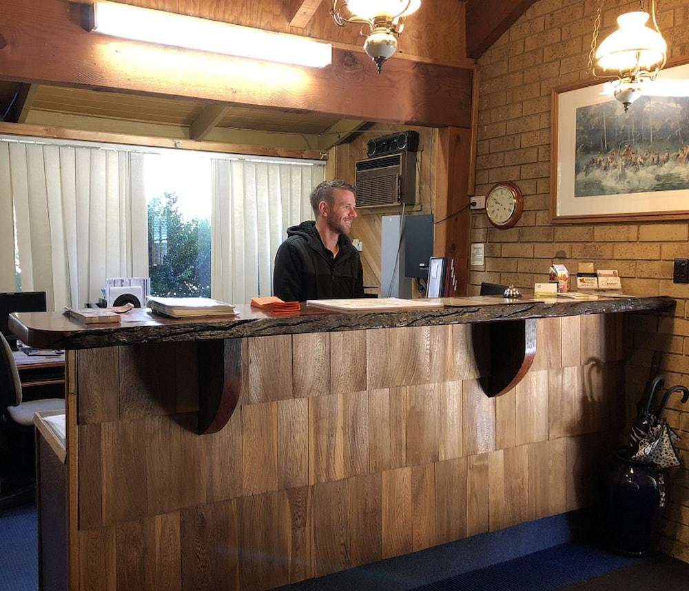 High Country Motor Inn Bright Εξωτερικό φωτογραφία