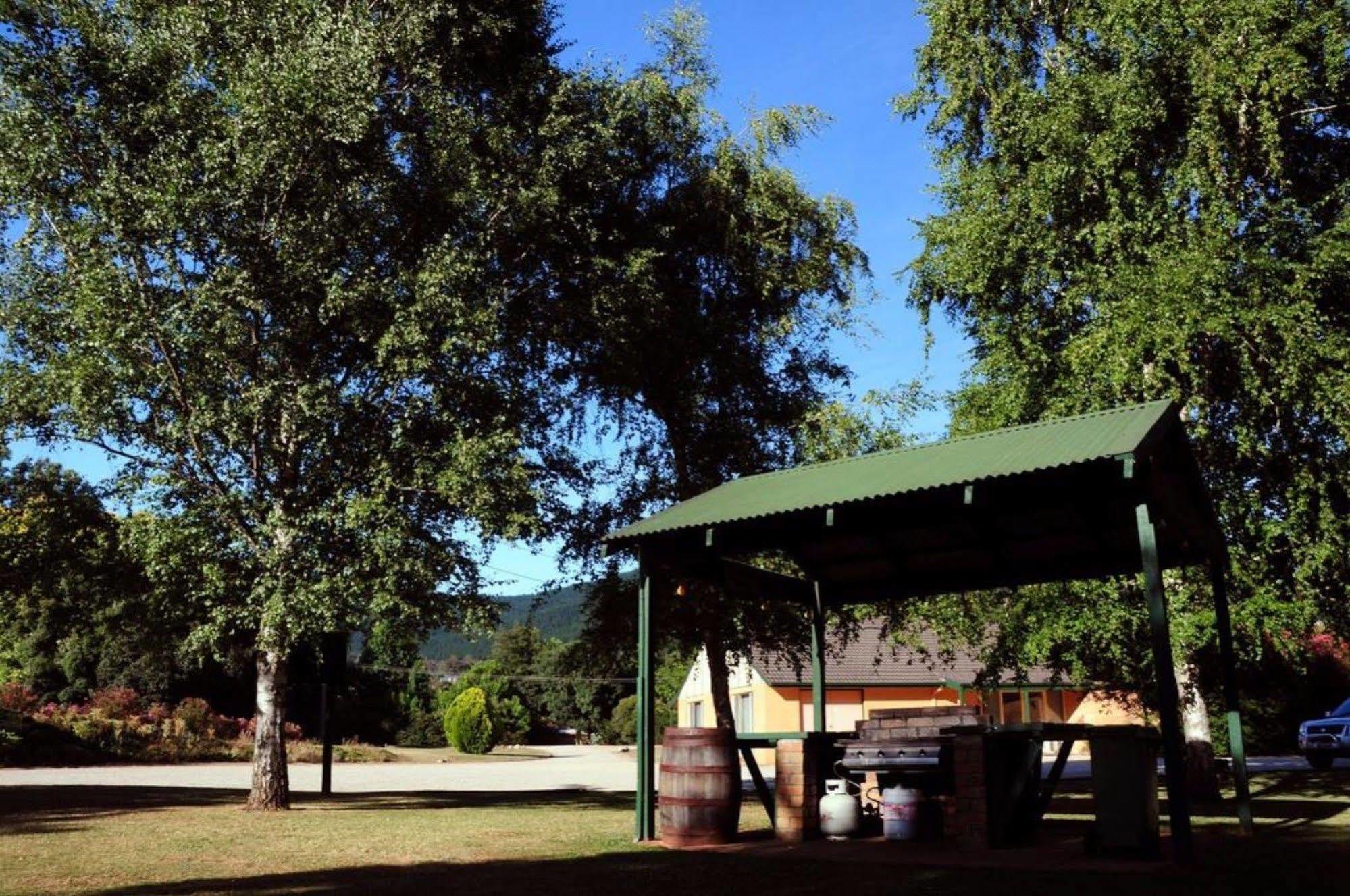 High Country Motor Inn Bright Εξωτερικό φωτογραφία
